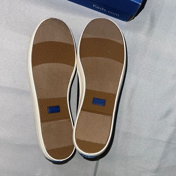 NIB Keds Black, Pewter and White Sneakers Sleek Minimalist Design Sign 6.5 - Picture 8 of 10